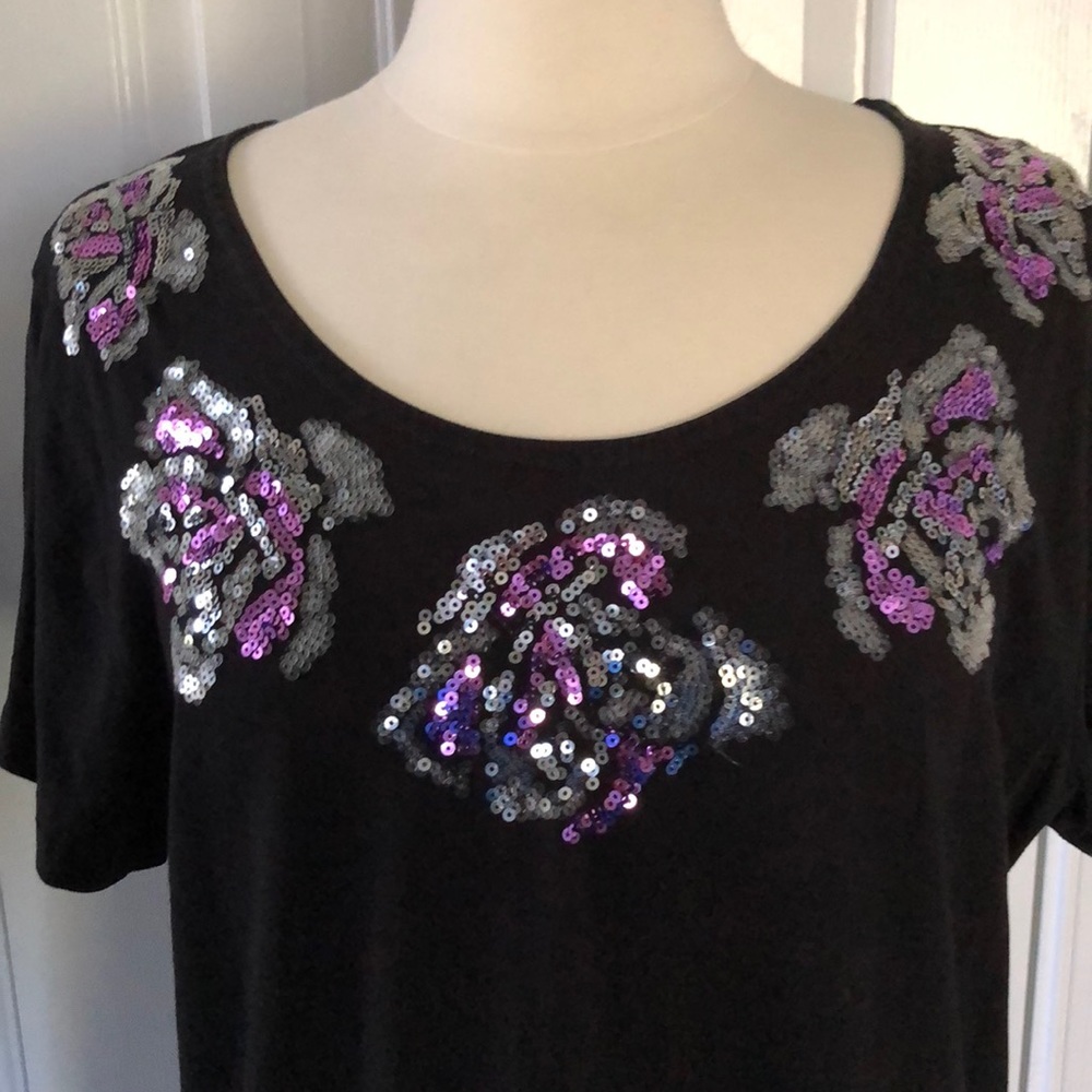 JM COLLECTION SEQUIN TEE